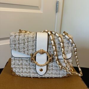 Chic Tweed Crossbody Bag with Gold Chain